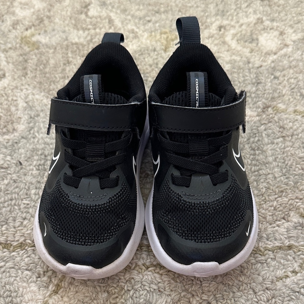 Nike Black Athletic Sneakers -